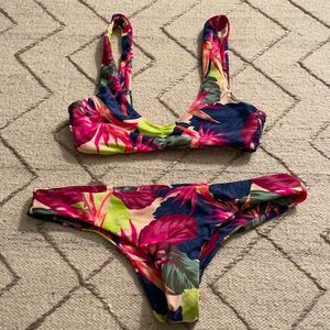 Tori Praver Bikini worn once Top-XS Bottom-M